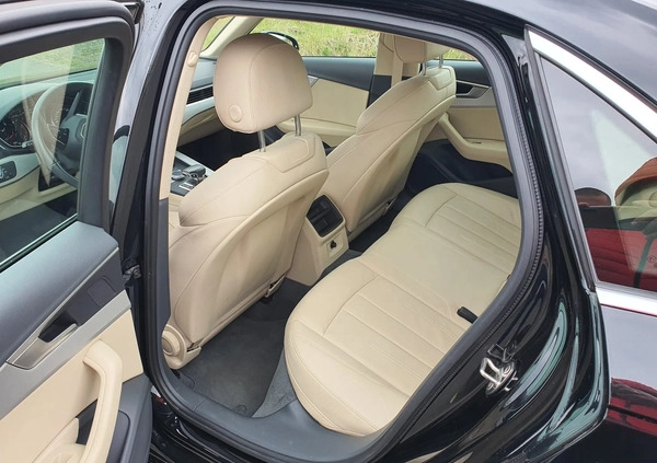 Audi A4 cena 107000 przebieg: 65505, rok produkcji 2019 z Myszków małe 79